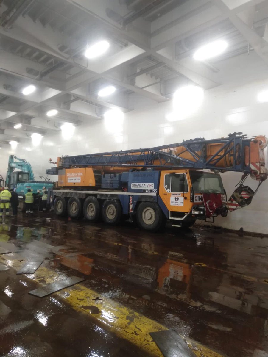 Makinalarımızı hatay’a ulaştırmak için gemileri yükledik en kısa sürede ulaşacağız inşallah