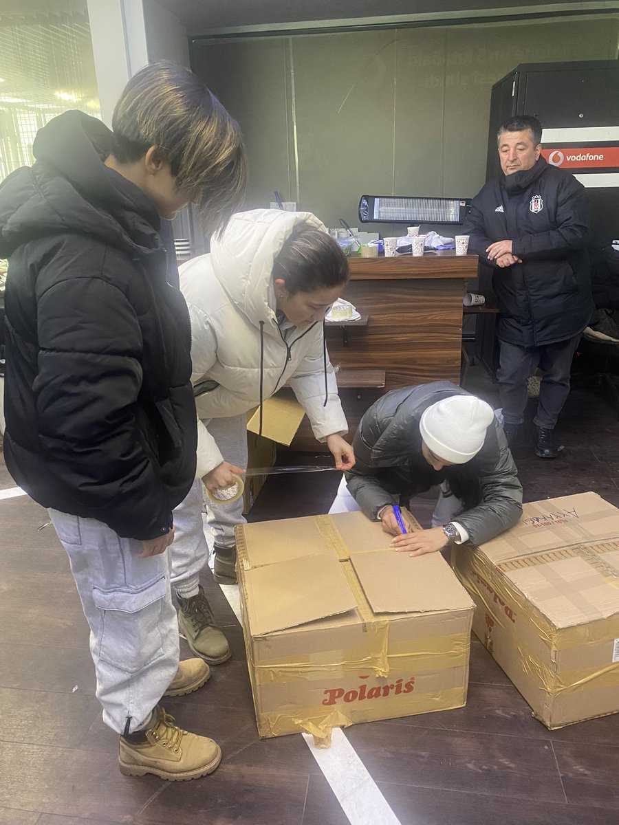 BJKKadinFutbol's tweet photo. Futbol Akademimiz ile Beşiktaş Vodafone Kadın Futbol Takımımızdan Depremzedelere Destek

🔗 https://t.co/J0QeX9mE4R https://t.co/XKATESxcYx