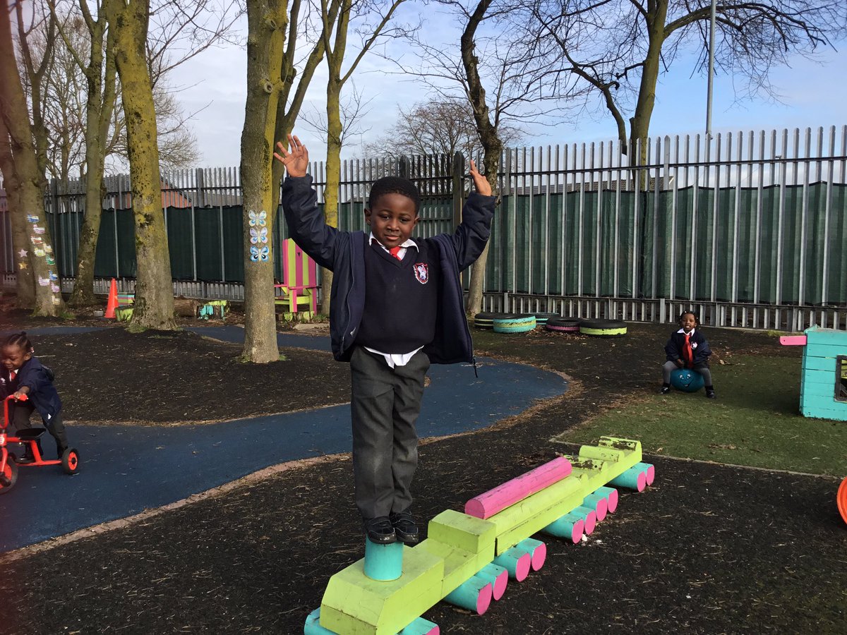 CEResurrection's tweet photo. Nursery children exploring the outside play area. #climbing #Balancing #GrossMotorSkills #learningisfun #ExploringOurEnvironment https://t.co/VZhEa2i9iL