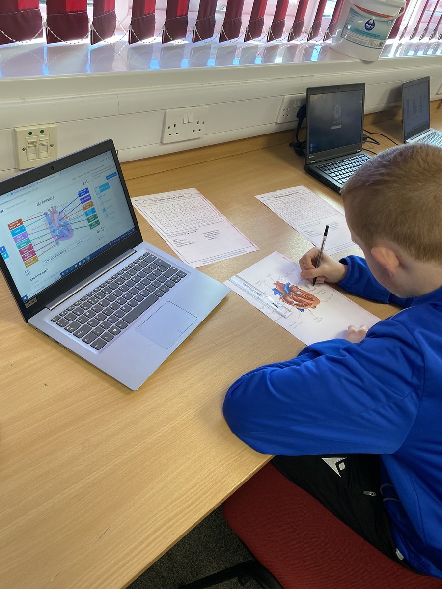 _IronFoundation's tweet image. Our NCFE Level 3 Diploma in Sport and Physical Activity learners have been busy today learning about the cardiovascular system and labelling the structures of the heart @SUFCOfficial @NorthLindsey @SportNLC @DNColleges #NCFE #sports #education