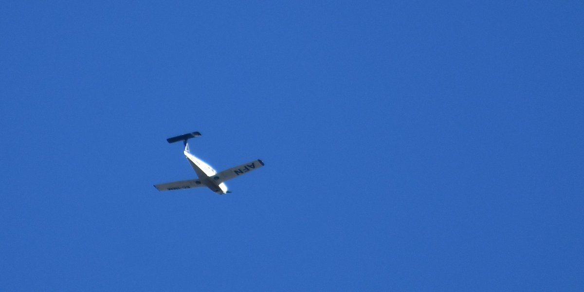 Santiago Garrido (@santiagogrial) on Twitter photo Aínda que pillado moi ao lonxe, hoxe tivemos sobre Carballo un magnífico avión de entrenamento da escola de <a href="/AfnPilotos/">Atlantic Air Academy</a>, coma tantas veces. Aínda que pillado moi ao lonxe, hoxe tivemos sobre Carballo un magnífico avión de entrenamento da escola de <a href="/AfnPilotos/">Atlantic Air Academy</a>, coma tantas veces.