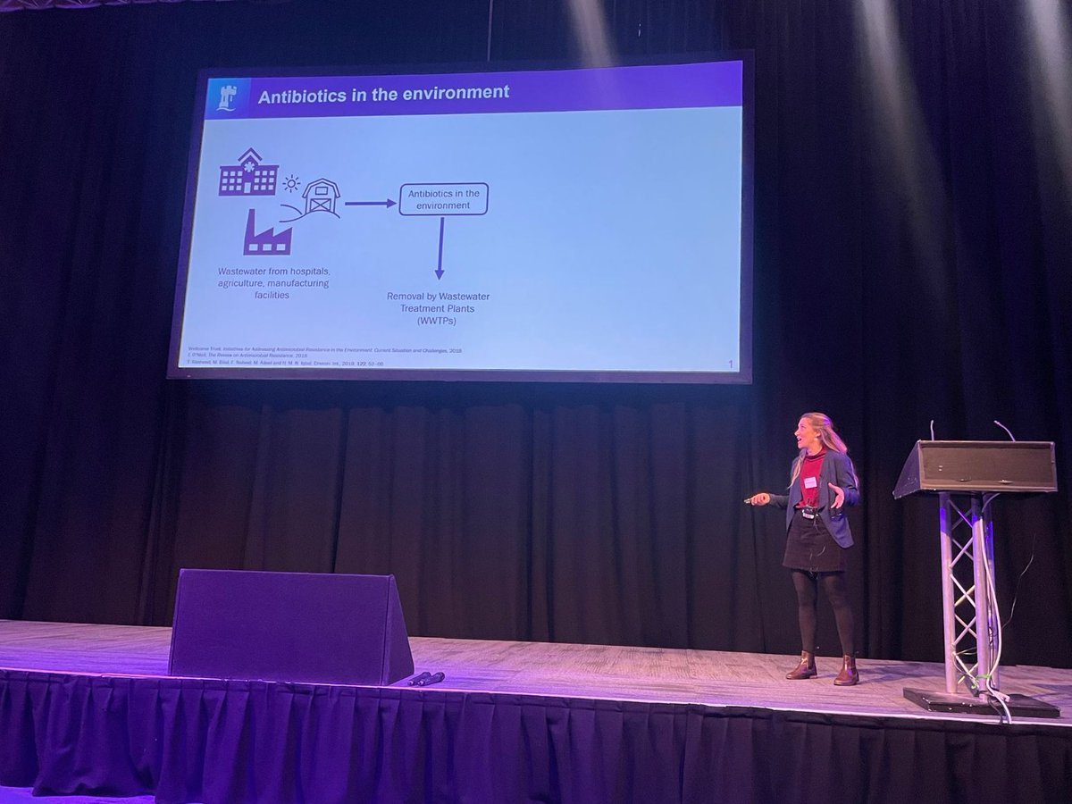 Presenting on a big screen, somehow became a final year PhD student! Thanks @CDTSusChem for putting on a really enjoyable showcase #environmentalchemistry #phdlife