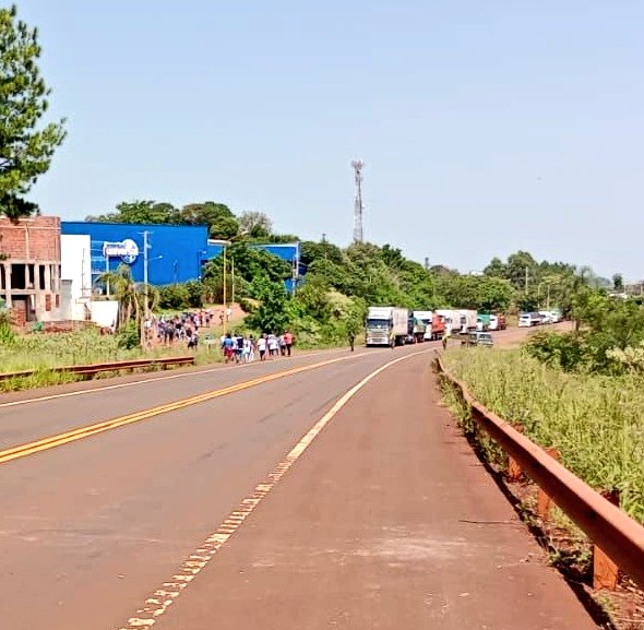 rtmtransito's tweet image. *TRANSITO LIBERADO* 🚗🚗🚙🚙 EN RN12 Y RN14 
⚠️ Precaución en la desconcentración
⚠️ Transitar con extremo cuidado (Fuente: @GustavoBachille )