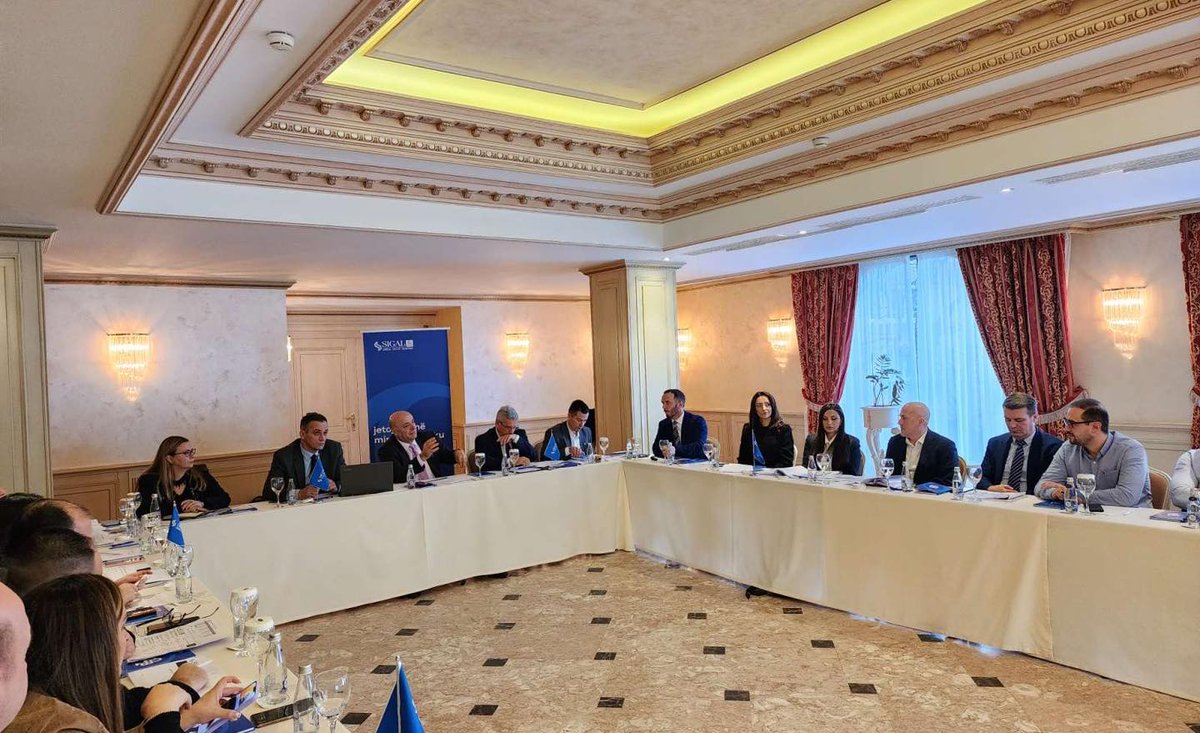 ponari_avni's tweet image. Po ndodh tani! 

Po ndajmë me ju momente nga Analiza Vjetore 2022 e #SIGAL #UNIQA Group AUSTRIA #Kosovë

#uniqa #jetojmememiresebashku