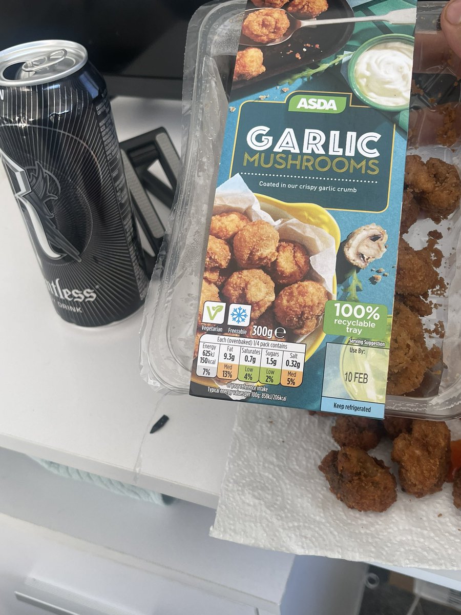 12i_abc's tweet photo. @AsdaServiceTeam found a piece of sharp plastic in my garlic mushrooms today. Almost stabbed my gums while biting into one https://t.co/WfH0XrA97m