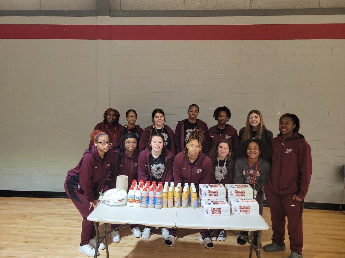 It's Game Day! 
Team Breakfast was a success! 

5pm @ Ruston
#LadyRebels #BetterEveryday
