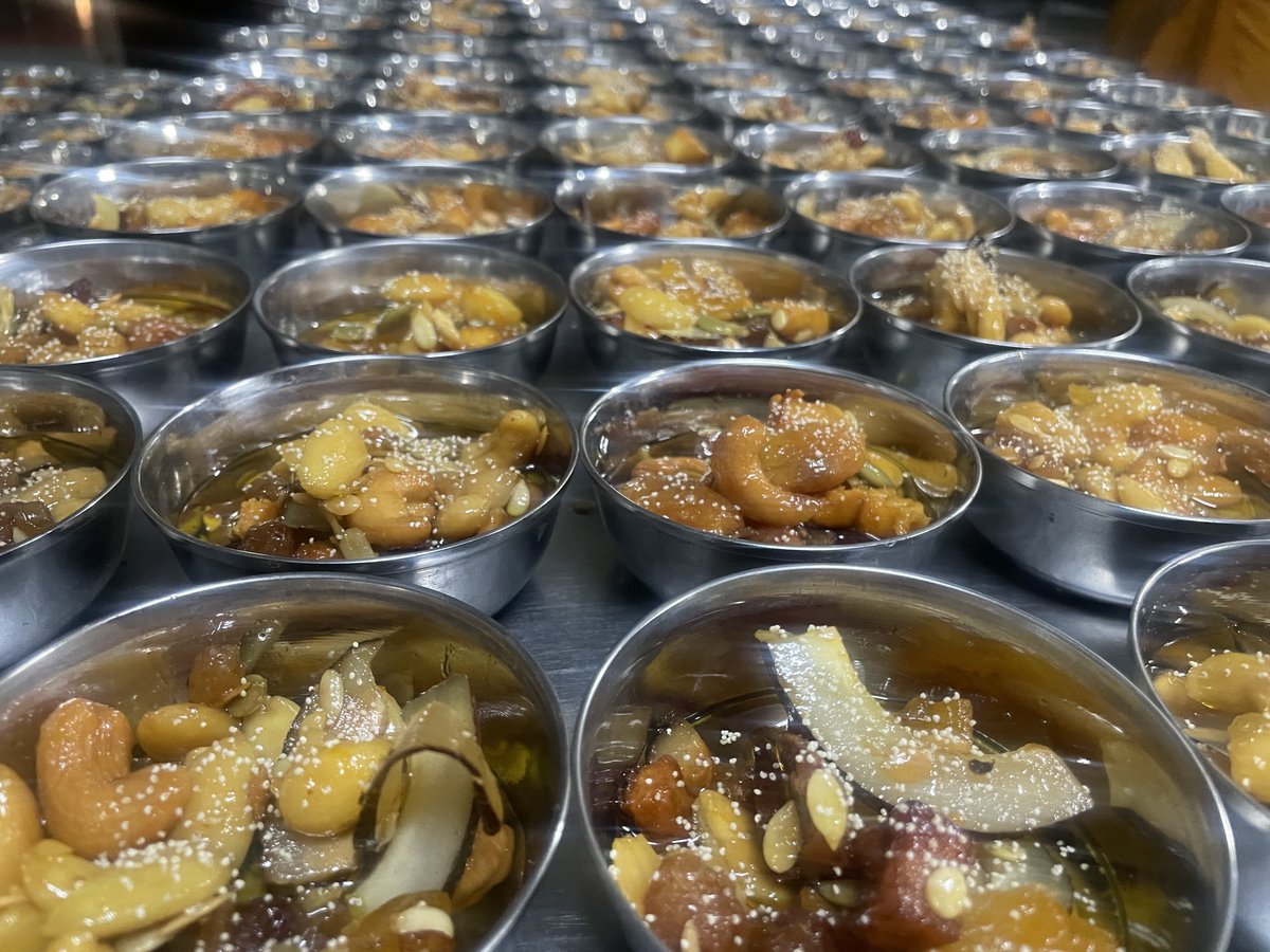 sanjayraina's tweet photo. #Shufta , an almost forgotten traditional Kashmiri dessert ,typically served at weddings n other feasts. For the ones who haven’t had it , they’re really missing something.Must try.
.@reshii .@tehseenp .@rishi_suri
.@AdityaRajKaul .@TellDM
.@szarabi . https://t.co/LZ7EWrZ0ms