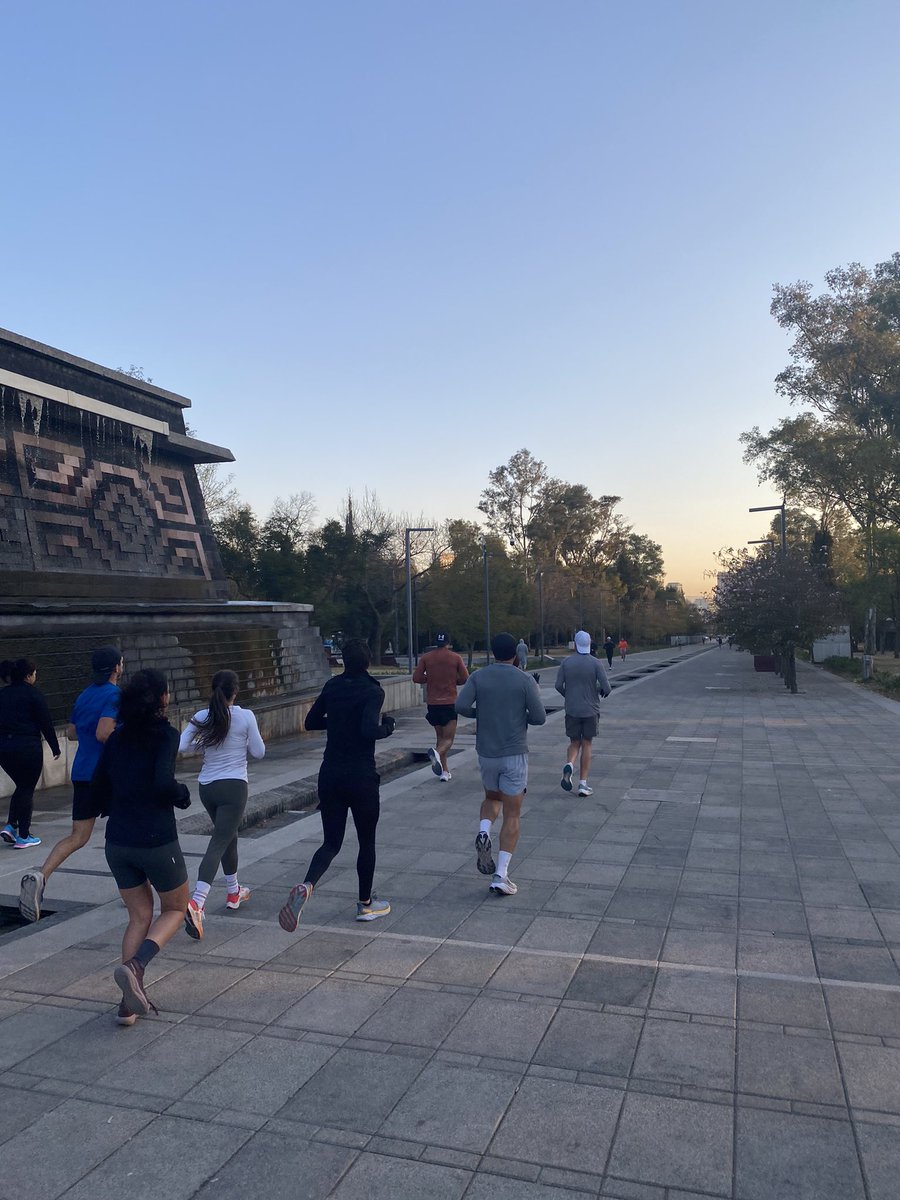 SantiYedra's tweet image. Hoy fue el primer día con mi equipo de correr. En equipo es mejor #VMRC #FebreroTeReto