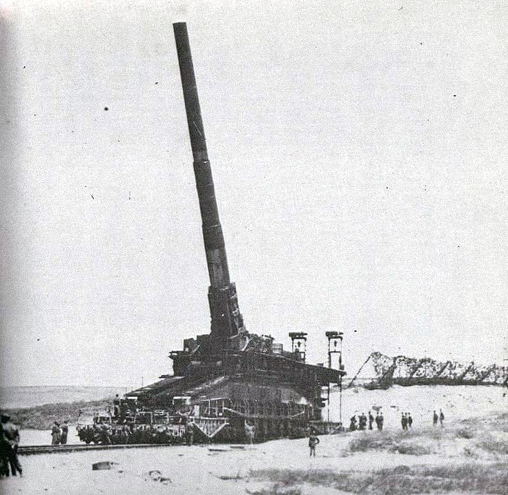 WW2 Schwerer Gustav Railway Artillery