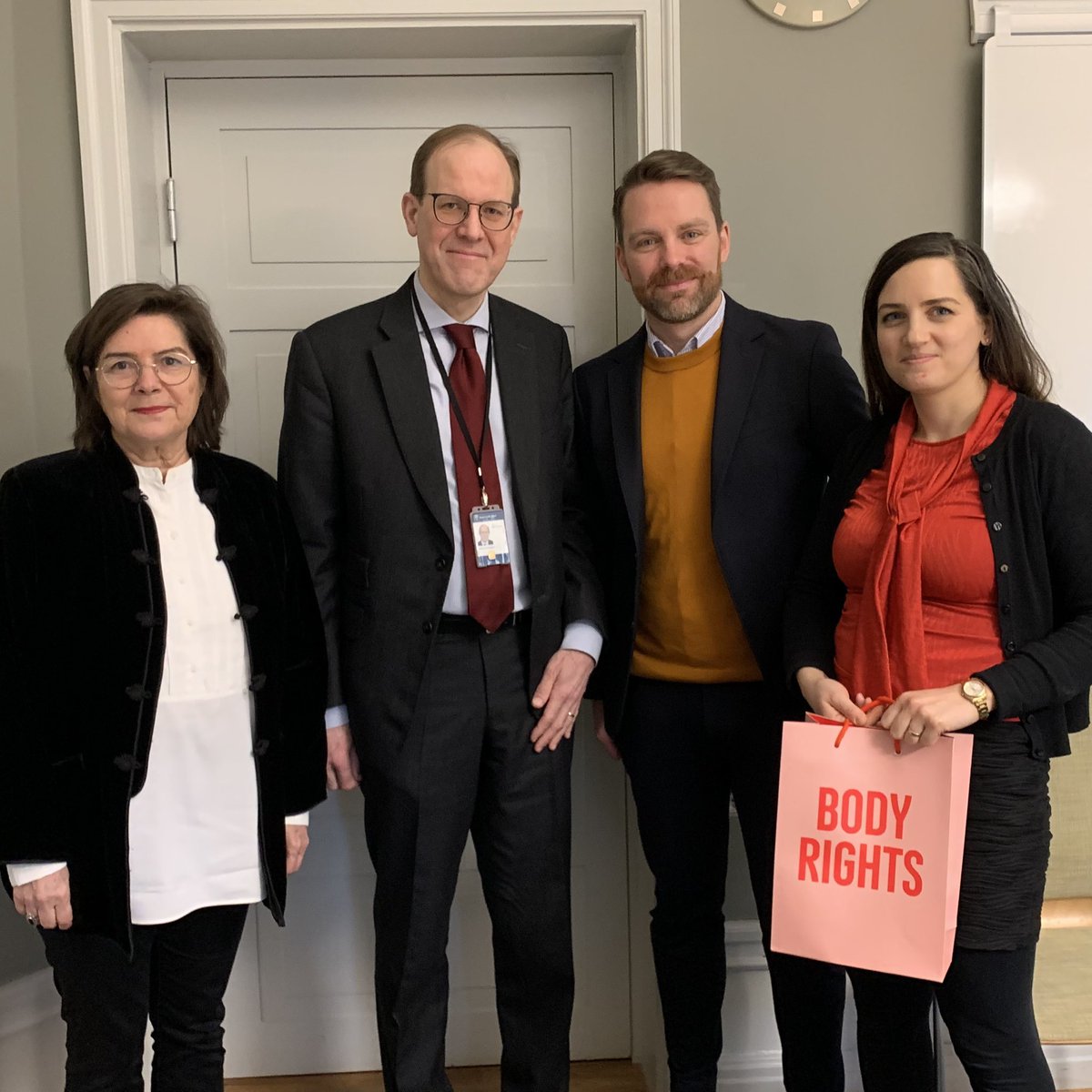 Hans Linde tweet media