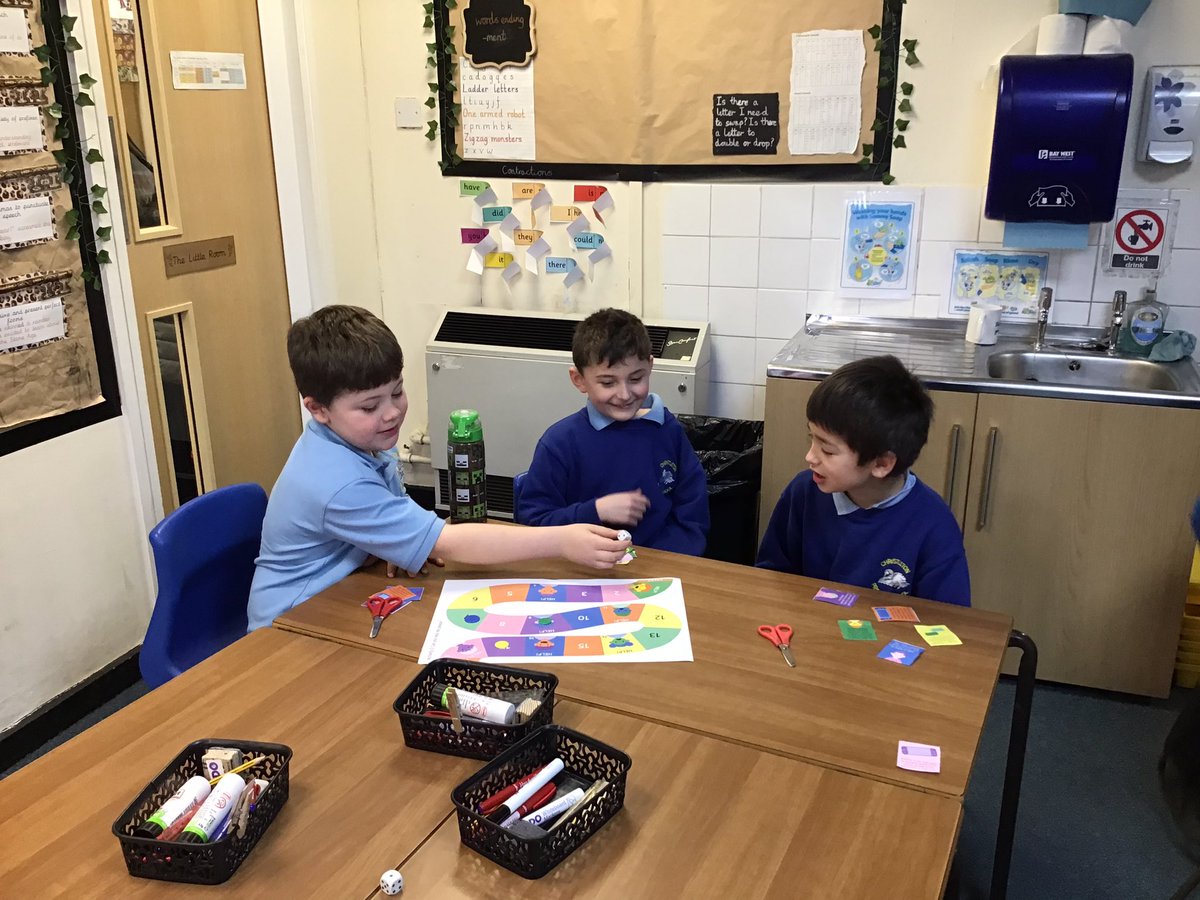 Christletonpri's tweet image. We have been celebrating #SaferInternetDay2023 in year 3? We read the story Hanni and the magic window before playing a game of would you rather and playing a can you help me game?#cpscomputing