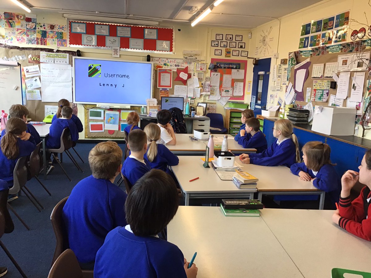 FrodManor's tweet photo. Parks class have bern celebrating Safer Internet Day by learning about strong passwords and safety when gaming online. We now have some strong passwords to use. #manorhousecomputing #eaware https://t.co/JCDMyNDc86