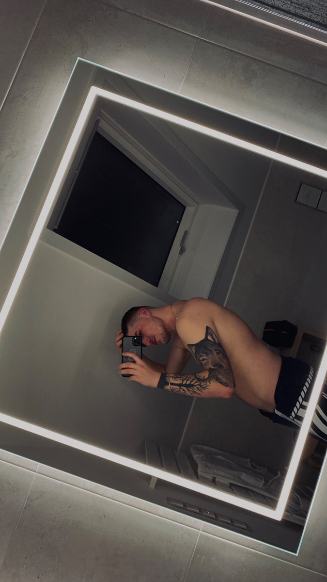 Hey Twitter world 😀😈