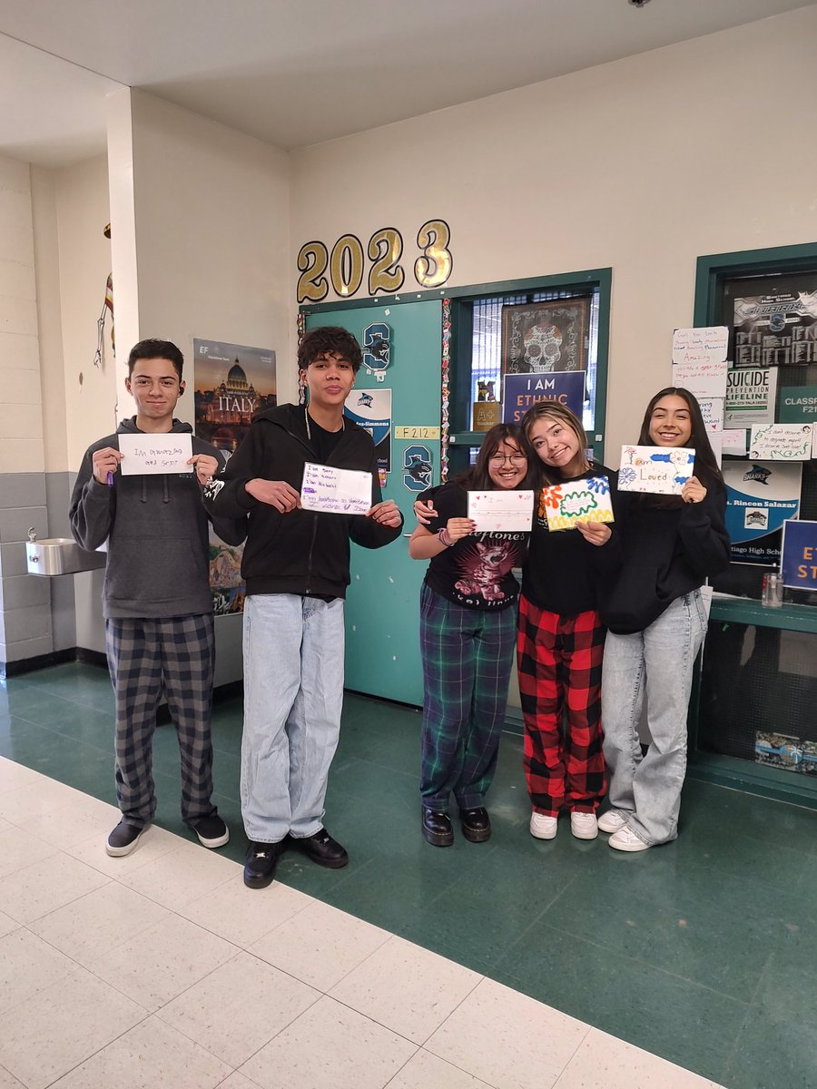 SraRincon's tweet photo. #beashark #whatifweek #whatif #affirmations #spanishclass https://t.co/Aymg9IKmWd