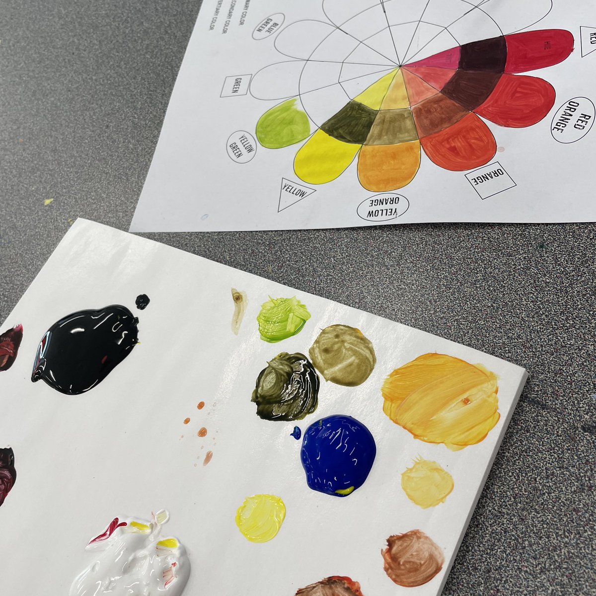 Art 1 students practicing color mixing in preparation for our next painting project.  Painting is my favorite unit to teach!  #painting #artsed @bethcosta6 <a href="/MonticelloHigh/">Monticello High</a> <a href="/ACPSFineArts/">ACPS Arts</a>