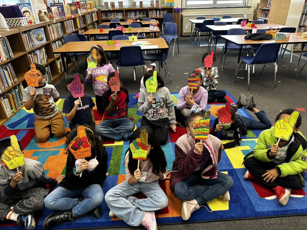 MissMirandaRamirez tweet media