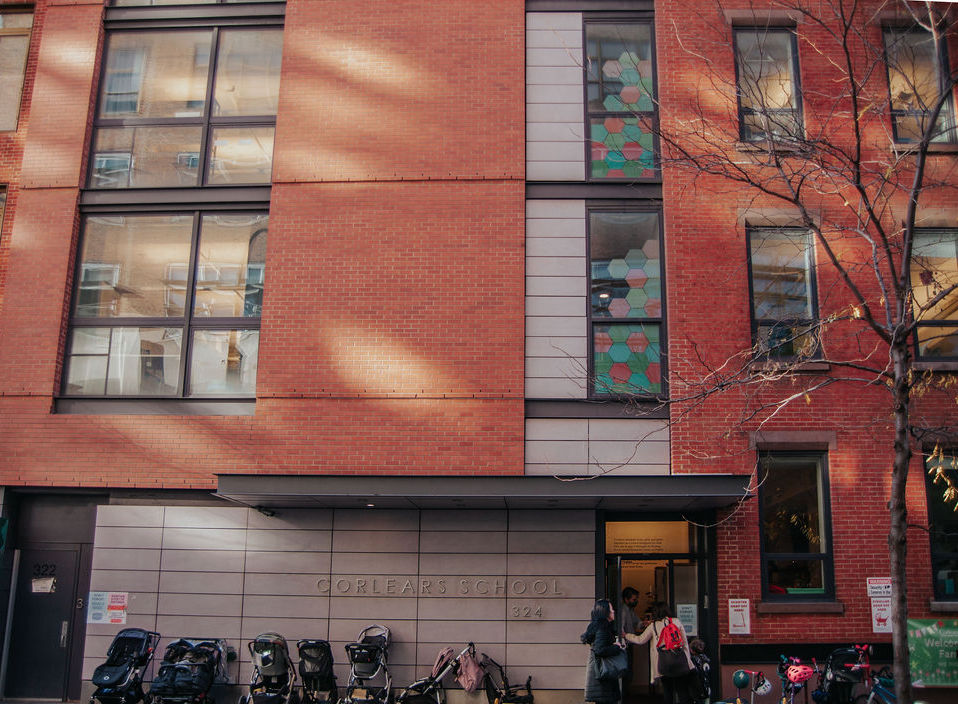 We are excited to announce an innovative partnership with <a href="/corlearsschool/">Corlears School</a>. Starting with the class of 2024, all of Corlears' 5th-grade graduates will have the opportunity to transfer their enrollment directly to Calhoun’s 6th grade. Learn more: 
calhoun.org/who-we-are/lin…