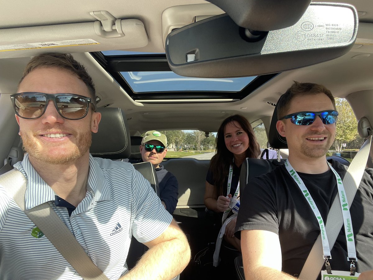 Team <a href="/spiio_official/">Spiio</a> booth assemblers at the <a href="/GCSAAConference/">GCSAA Conference and Trade Show</a> in Orlando, FL. Come visit us at booth #2884