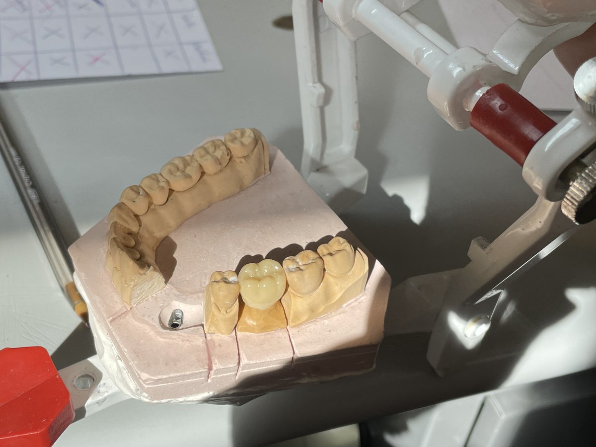 EVANGELINA_SA's tweet photo. Primera visita colabora@tic @IESMUribarri, jornada espero fructífera, mis compañeros han observado como utilizo las Tic en el ciclo de Prótesis dental (blog) espero que les sirva en sus clases @salamancainef @imgonsa Cristina, Beatriz y Ana @cfiesalamanca @CompDigEdu_SA @crfptic https://t.co/a7n22esJTH