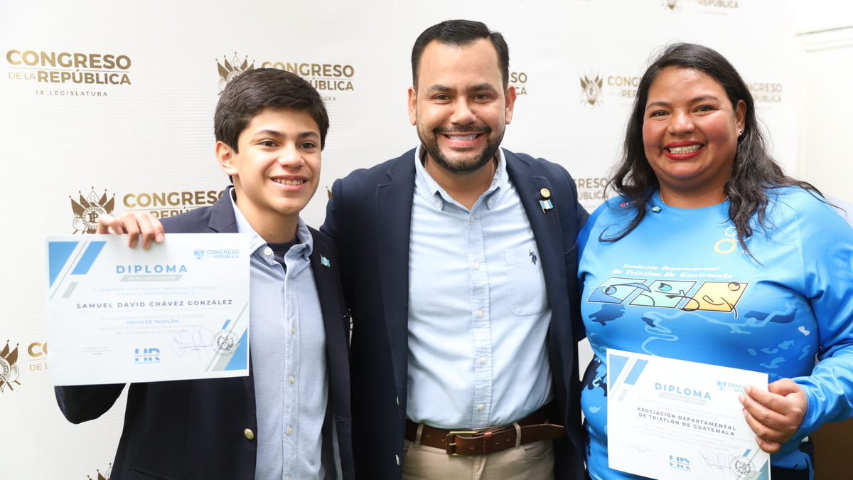 Así mismo, el legislador también reconoció la labor realizada por la Federación Guatemalteca de Triatlón, por medio de su entrenadora, Paola Mazariegos.