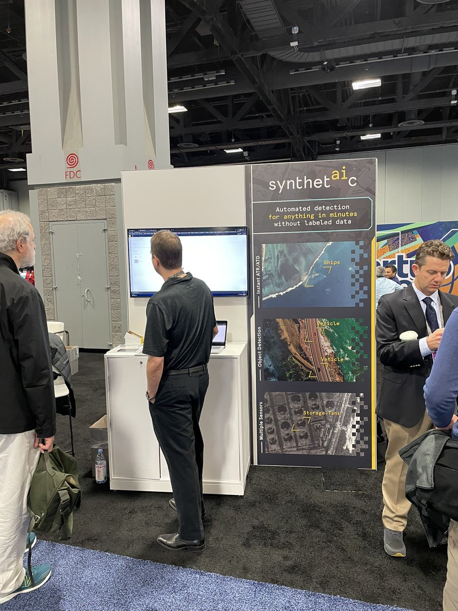get_ChronoCards's tweet photo. The expo hall at #FedGIS is open! Come check out the @EsriStartups zone and learn about new solutions built on @Esri systems! https://t.co/aaqLNUIWWY
