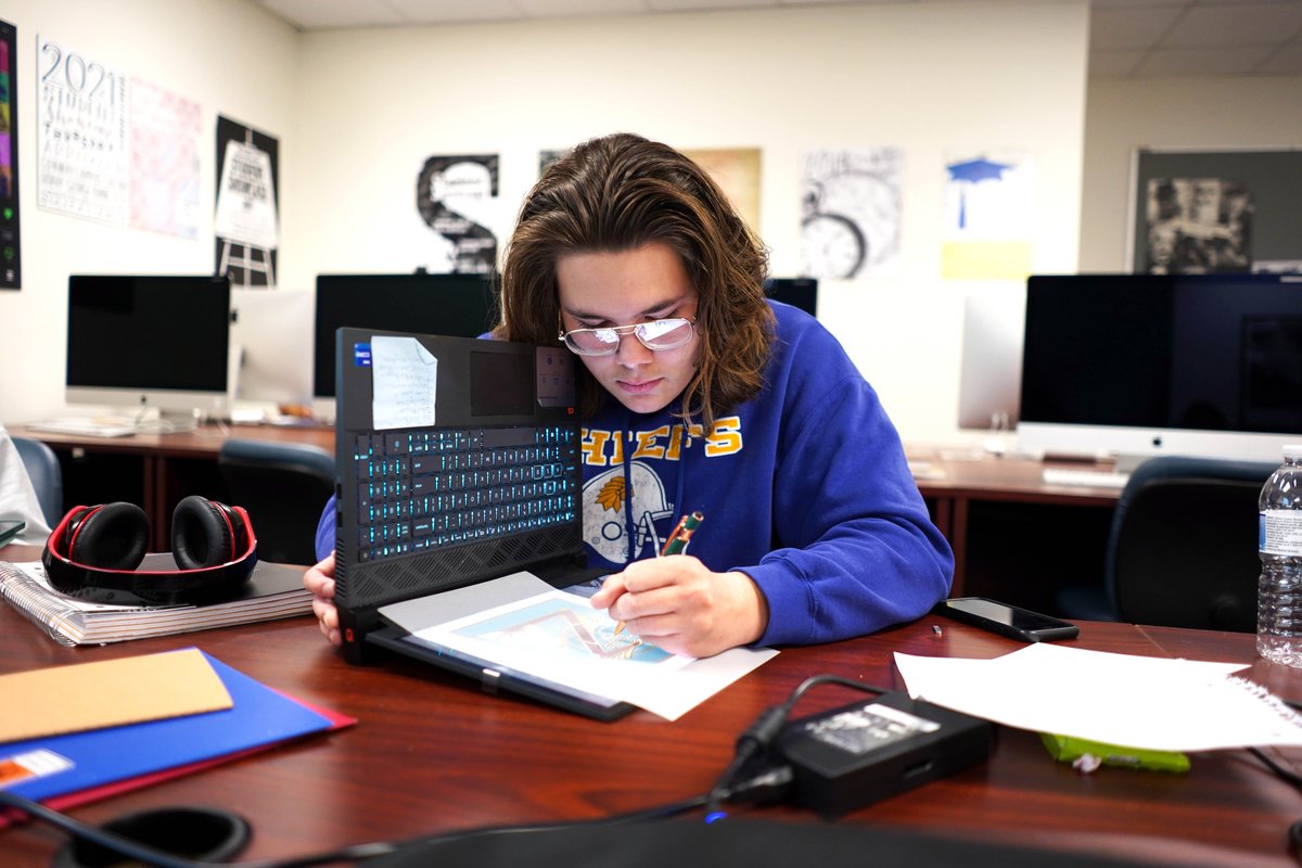 gohgtc's tweet photo. Settling into the semester πππ
#digitalarts #springsemester #techgators https://t.co/6mbyuHM8cT