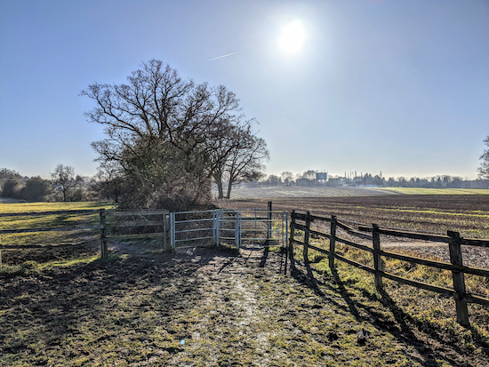 HertsWalker's tweet photo. Walk 226: #Knebworth to #Welwyn North Linear. 5.2 miles (8.4 km) with 110m of total ascent. Directions, maps, and GPS navigation files all free to download and enjoy. #Hertfordshire #walks #Hertfordshirewalks #freewalks 

https://t.co/4GEMYQ19SF https://t.co/idcdOinZSP