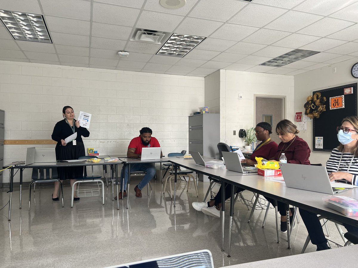 cmomie's tweet photo. @ylianalizette presented A Tactile Approach to TELPAS, and I presented a Summative Assessment Data Dig @JenardGrossES https://t.co/V1gBTYgHqY