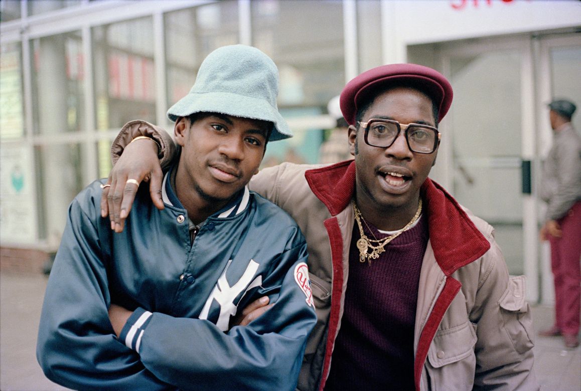 Rolling Partners, Downtown, Brooklyn (1982) Photo by Jamel Shabazz #photography #photographers #80spopculture