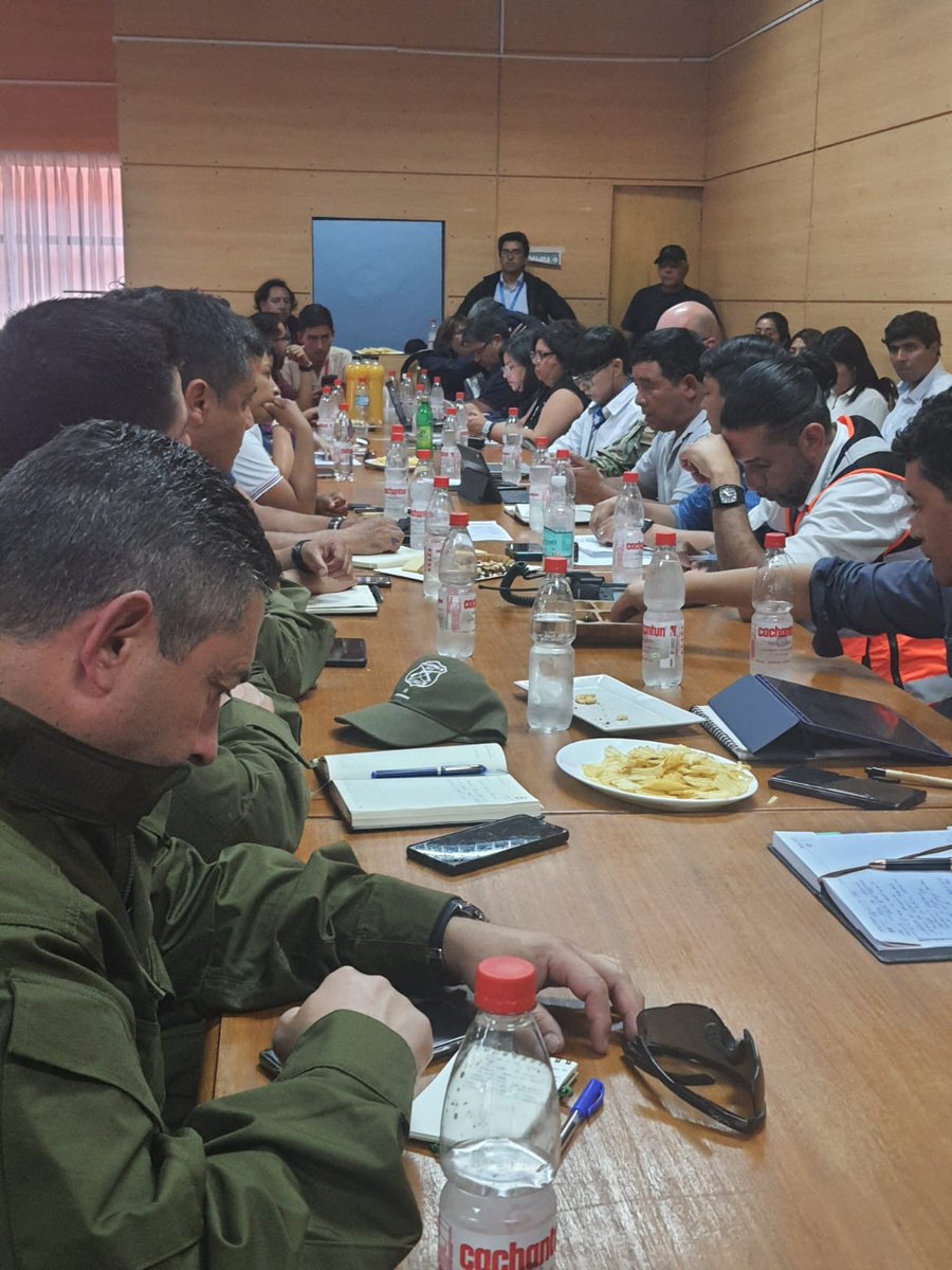 #SanPedrodeAtacama🟢 Seremi Celia González junto con Servicios del Agro participan en sesión del Comité Provincial para la Gestión de Riesgos y Desastres ( COGRID ) instancia encabezada por <a href="/dpploa/">Delegación Presidencial Provincial de El Loa</a>, director Regional <a href="/Senapred/">SENAPRED</a> y con asistencia de Gabinete Regional y profesionales