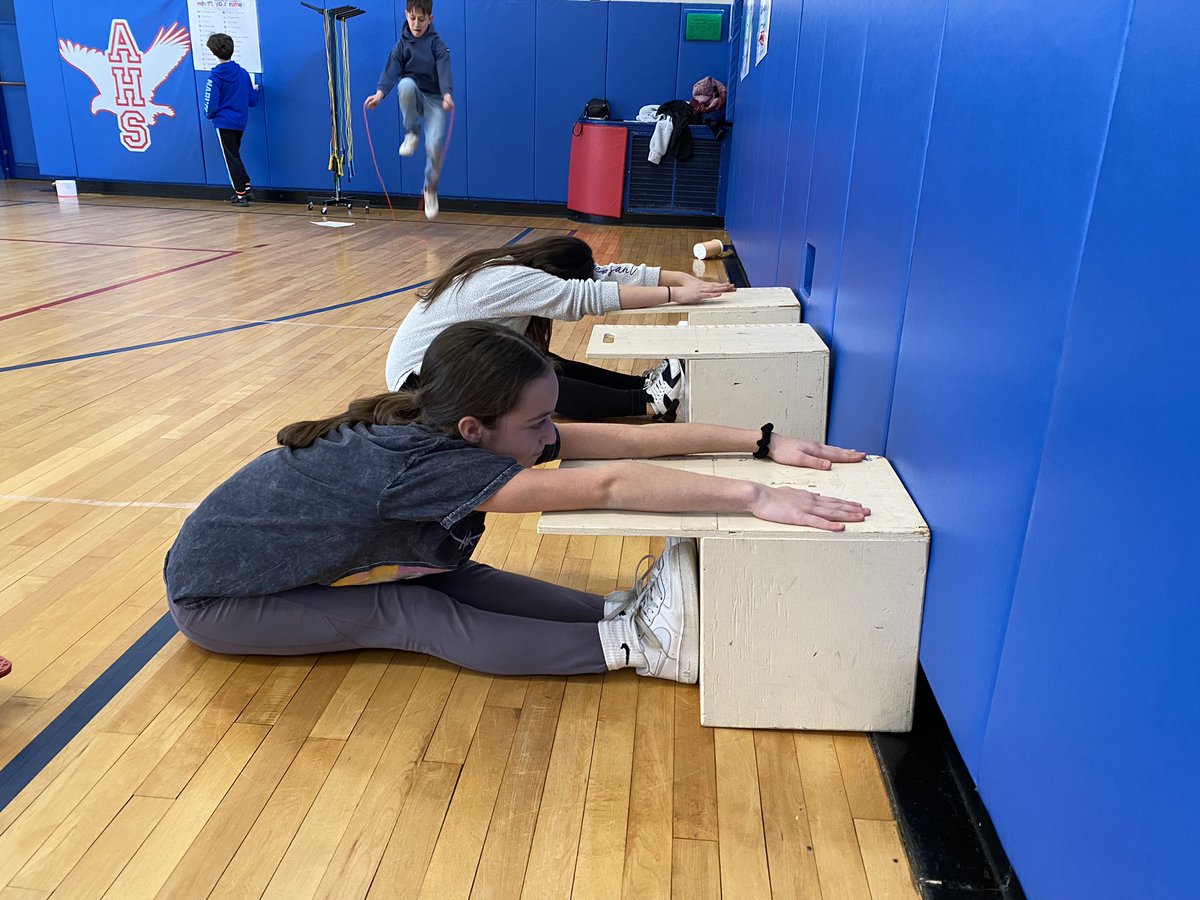 Amanda Carlson tweet media