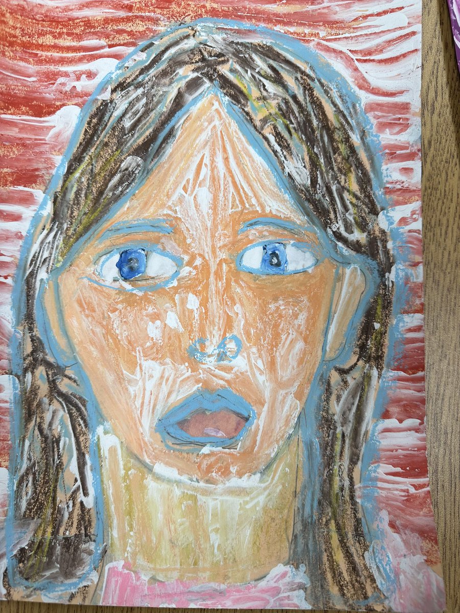 MrsRolf_ART's tweet photo. More amazing chalk dipped portraits from @timmonslewis 2nd graders #Timmonsart #2ndgrade #kenstoninspired https://t.co/8cKF7mAvY1