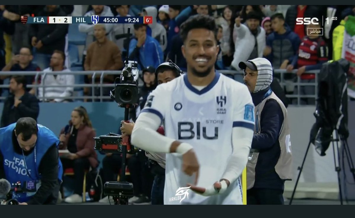 سالم يخلط في البدايه والنهايه  #الهلال_فلامينغو