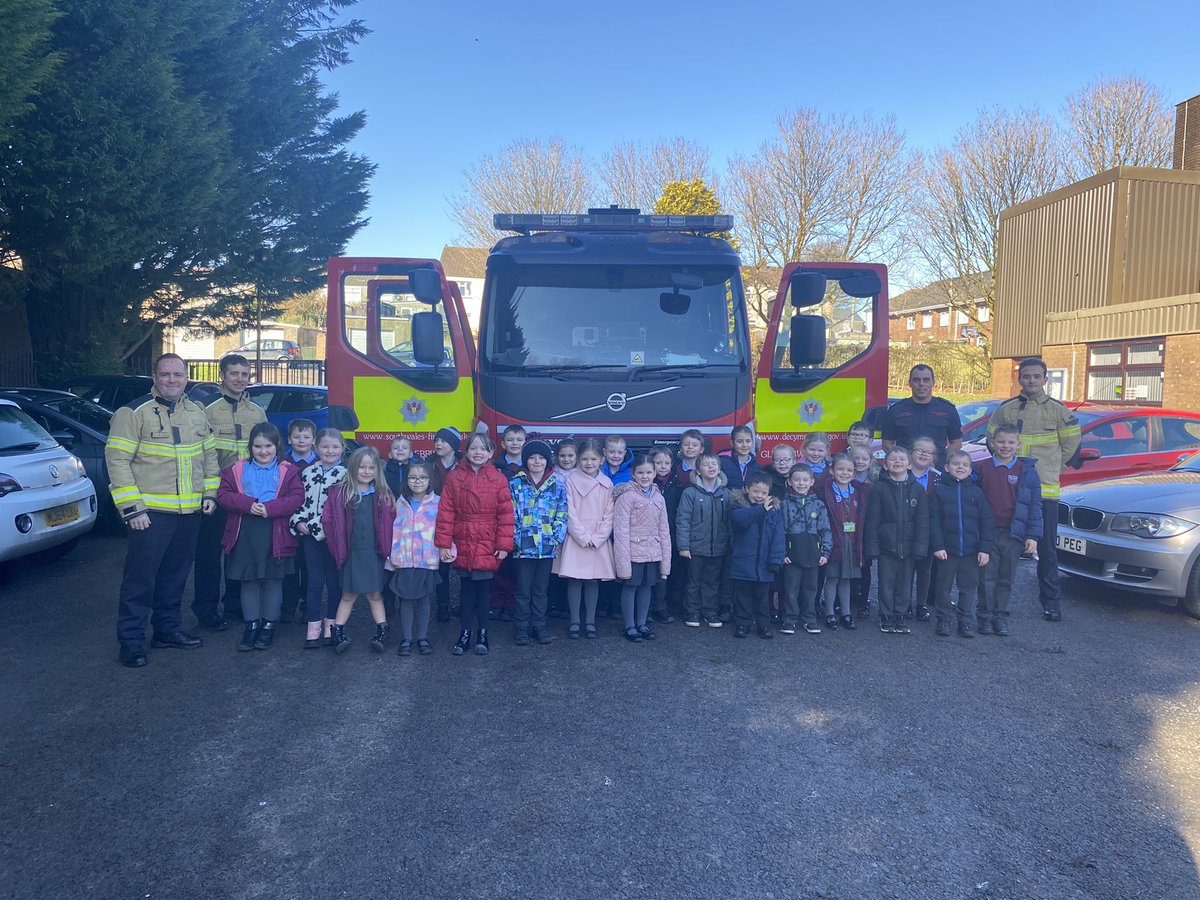 Diolch yn fawr @SWFireandRescue for a fantastic visit today teaching our children to be safe @BeaufortHillPri #year2bhps #ethicalinformedcitizens