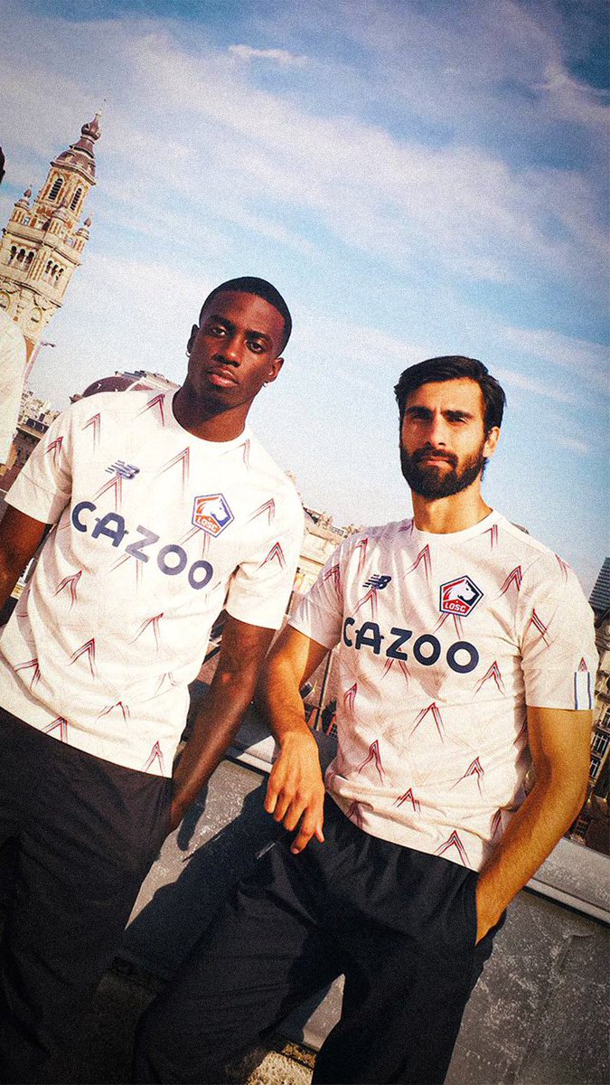 coldestkits's tweet photo. lille new fourth kit

@LOSC_EN @newbalance 

#lille #losc #lilleosc #france #ligue1 #football #footballkit #coldestkits https://t.co/tFvzLufM8e