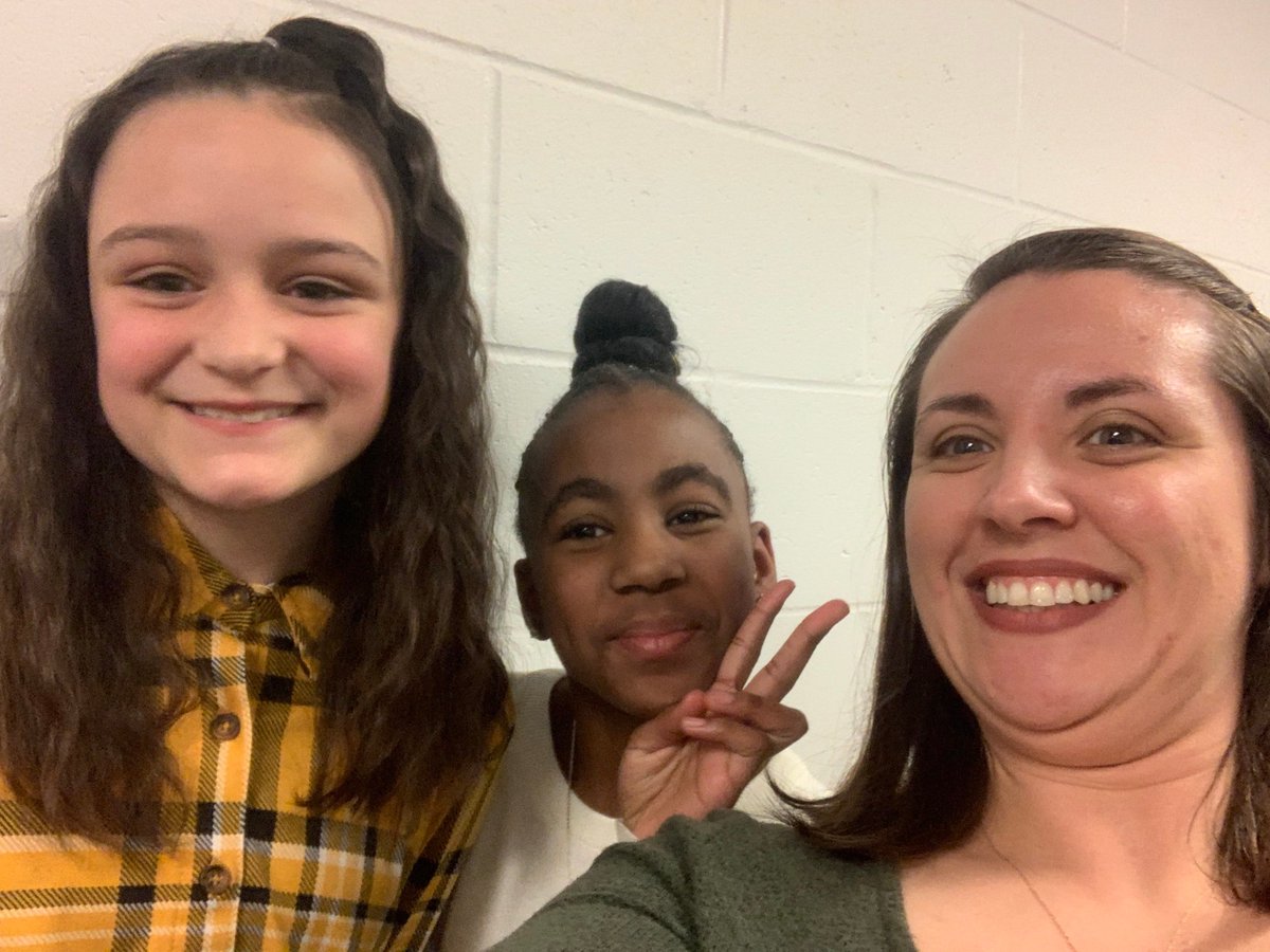 OPS_Wakonda's tweet photo. Five of our Fabulous 5th Grade Whisker Singers attended All City this weekend and sang their hearts out! We are so proud of them! 🎶🎤🐾❤️ #OPSProud #WildcatPride https://t.co/4nJg0K0463