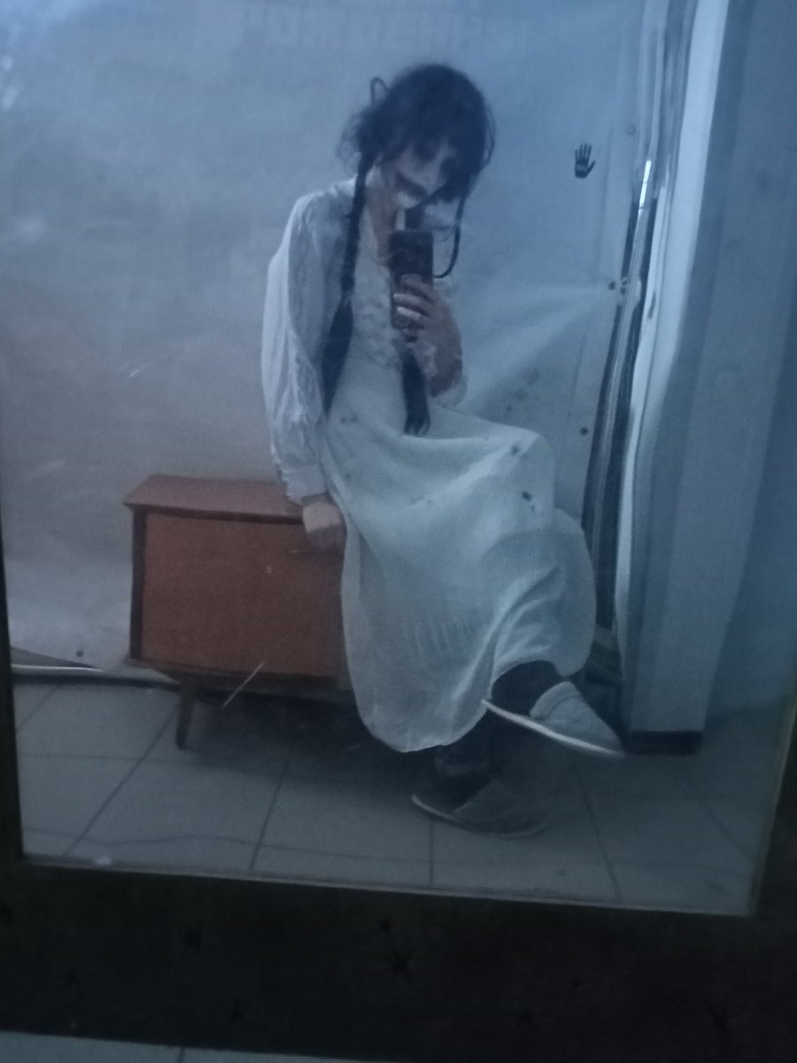 DeaAnanas's tweet photo. сделайте эстетику своей жизни, при условии, что можно использовать фотографии, которые пылятся в вашей галерее не больше месяца https://t.co/soqBc6J7ft https://t.co/STHPyREqtx