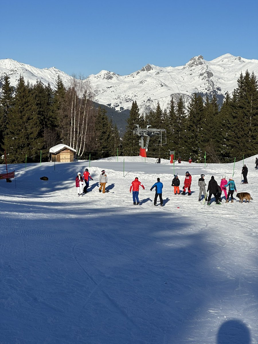 HusainAlAhdal's tweet photo. من كورشوفيل ❄️🇫🇷 #كورشوفيل https://t.co/wLh77m5ymz