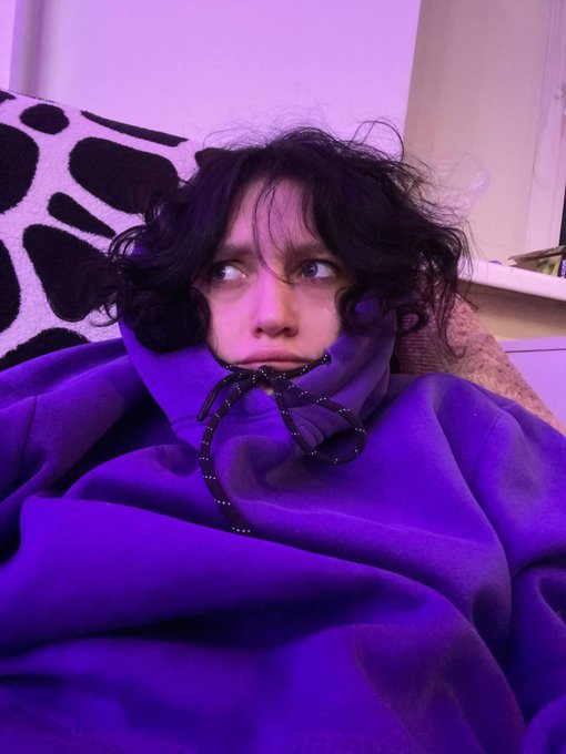 Я вот думаю , а лайки набирают только нюдсы ? Или обычные фотки на домашнем тоже подойдут ???)) https://t<a href="/tag/boosty"class="tags"><span>#boosty</span></a>