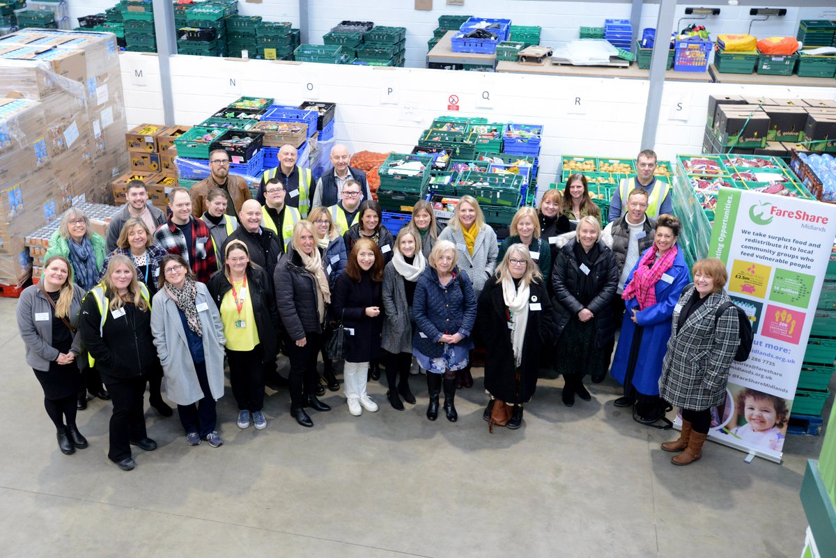In partnership with @lincscoop and <a href="/food_lincoln/">Greater Lincolnshire Food Partnership</a>, FareShare Midlands welcomed representatives from local businesses, the public sector &amp; the food industry to our Help Fight Poverty in Lincolnshire event last week!💚
Read the press release here: bit.ly/3YiMxFG