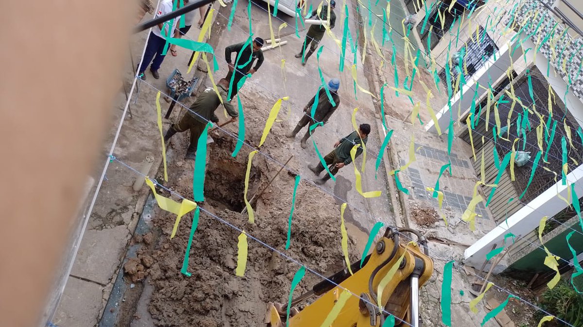 <a href="/cosanpaoficial/">cosanpaoficial</a> Nenhuma novidade na Passagem Monte Serrat, já estamos sem água desde sempre <a href="/oliberal/">oliberal.com</a> <a href="/helderbarbalho/">Helder Barbalho</a> <a href="/govpara/">Agência Pará</a>