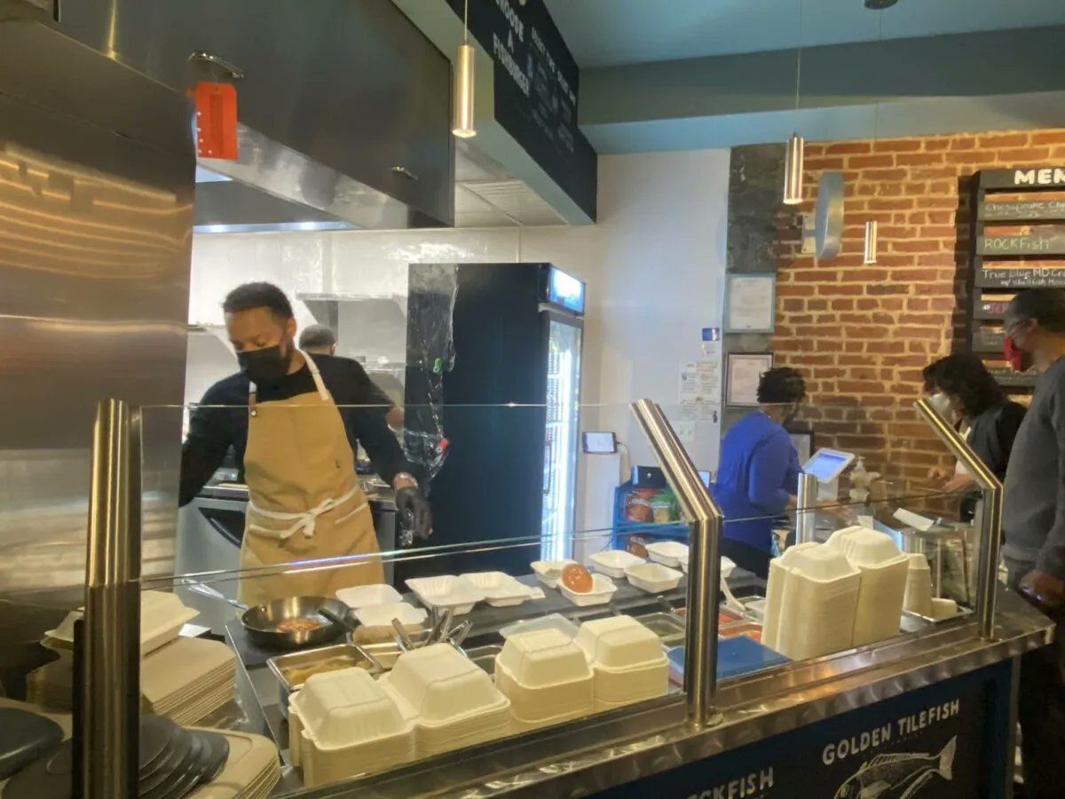 Join us to learn more about small business funding, Feb. 16 at 10 am, CHNED will host an informational briefing about the Neighborhood Prosperity Fund and Locally Made Manufacturing Grant. RSVP Today! buff.ly/3jB4Gzl