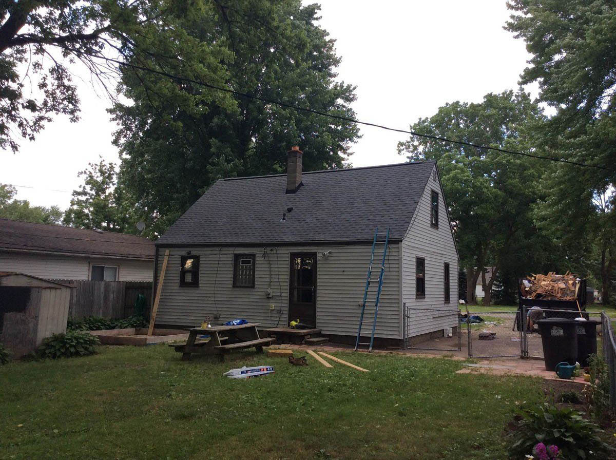 SmartRoofll's tweet image. Smart Roof is a company serving Warren, MI, providing high quality services including roof installations and repairs. Visit our website for more information! 

#SmartRoof #WarrenMI bit.ly/3X4IvPN