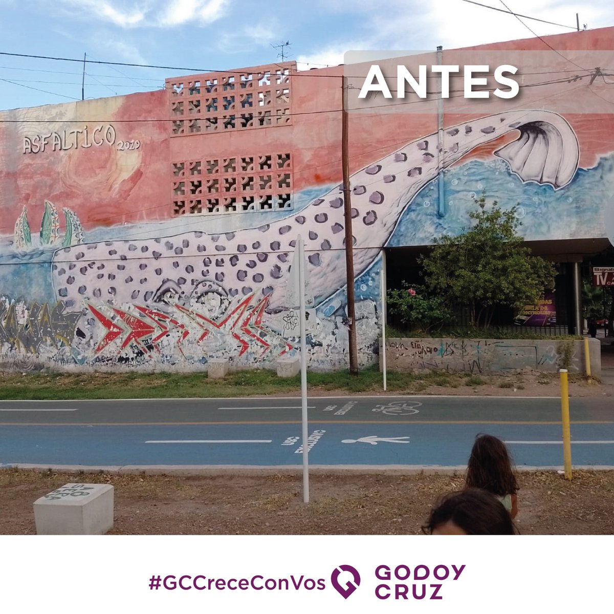 MuniGodoyCruz's tweet photo. #ArteGC El antes y después del mural pintado en Beltran y Anzorena, por Juan Pablo Santuchi artista Mendocino 🎨
El arte público suma obras ¡A disfrutarlo y cuidarlo! https://t.co/fzvXQPaMOq