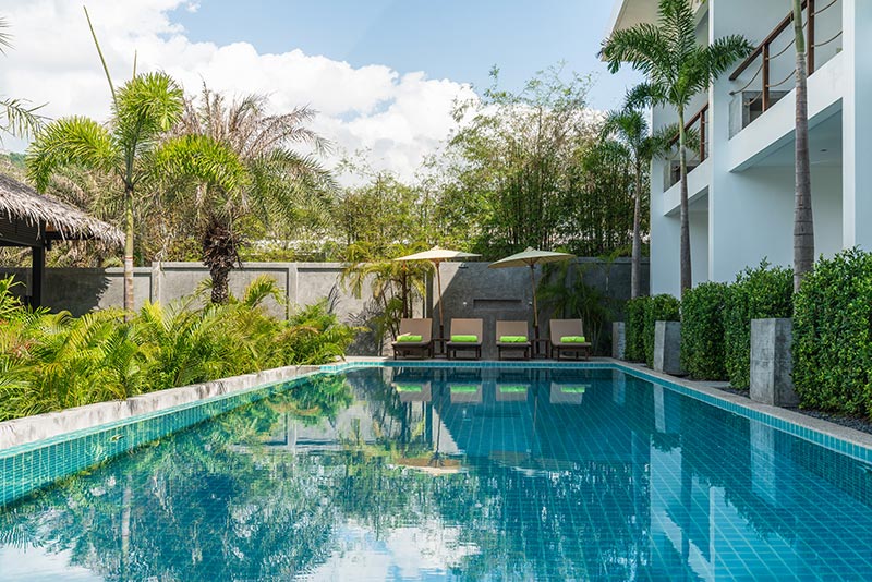 Lan Sabai (Thailand) is an idyllic, sustainable health resort. Wellness and sustainability go hand-in-hand at this resort. Everything they use goes back into their ecosystem, helping them provide the best eco-sustainable experience as possible.
adults-only-guide.com/lan-sabai.html