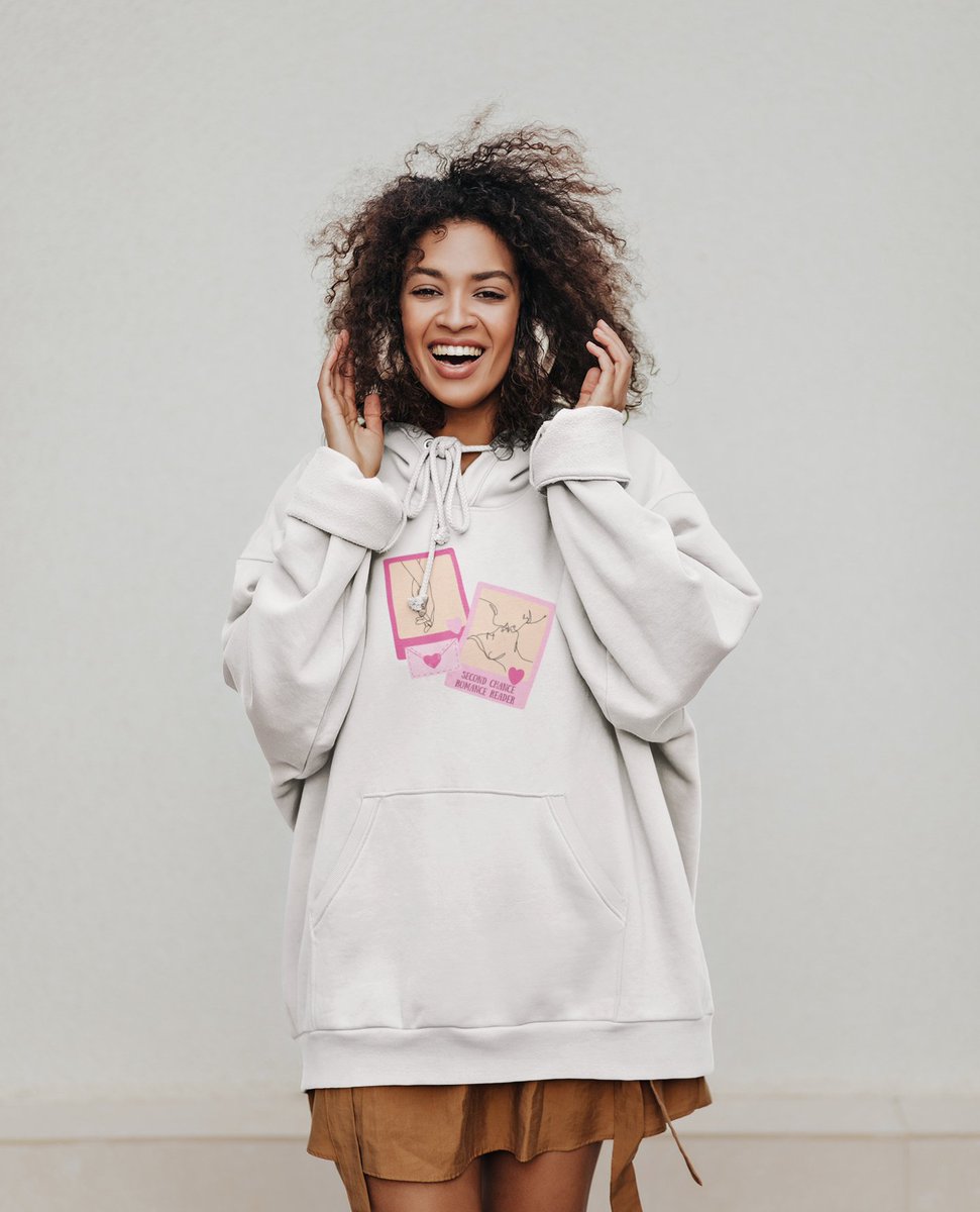 lastchaptershop's tweet image. Our February Main Characters Club and Book Boyfriend Smells are live! Second chance romance reader apparel and cinnamon roll boyfriend candles!

Shop now at thelastchapterbookshop.com/collections/ma….

#thelastchapter #maincharactersclub #bookboyfriend #bookishmerch #bookishcandle