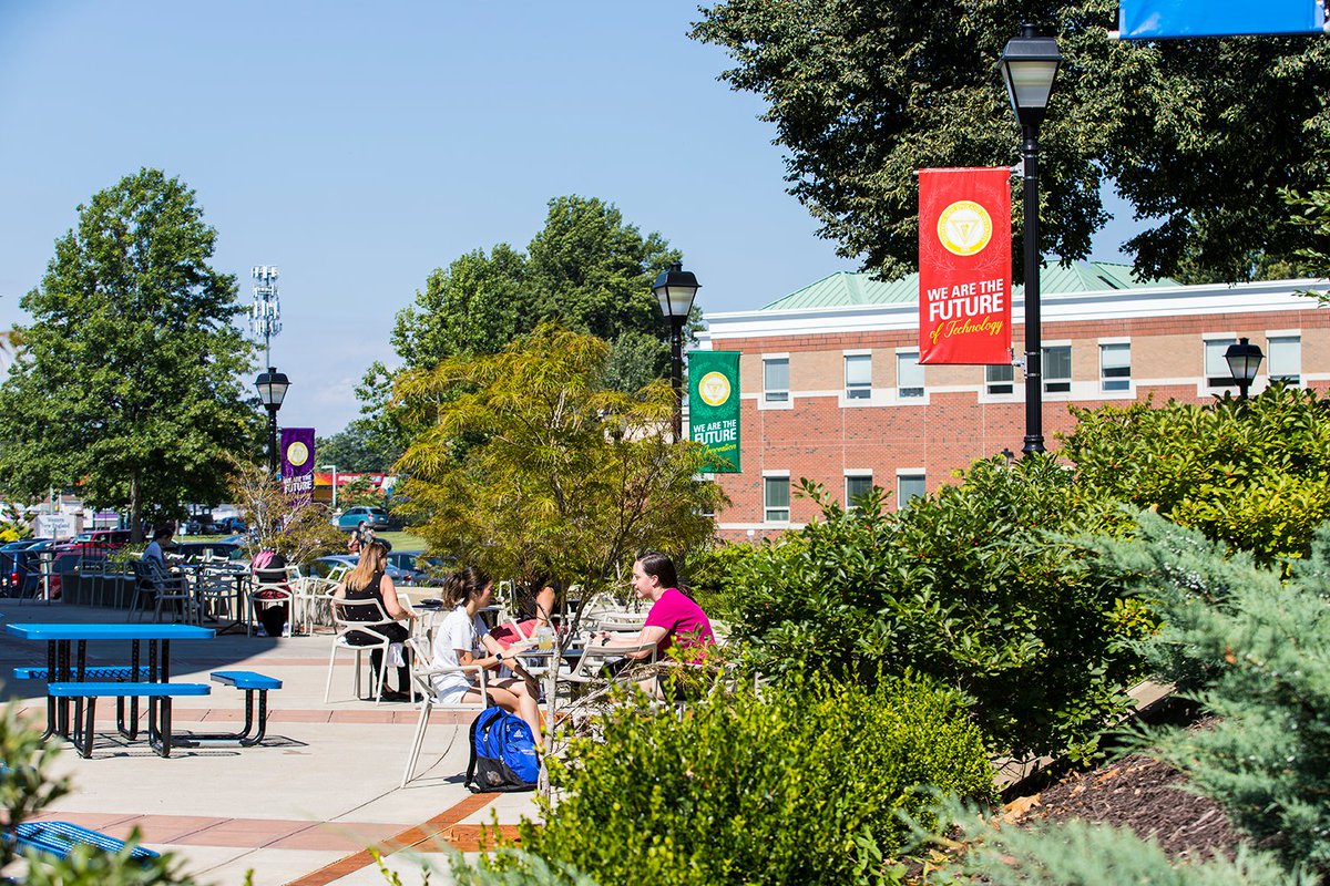 One of the best ways to see if WNE is the university for you is to visit campus! <a href="/WNEAdmissions/">WNE Admissions</a> offers ways for you to experience Golden Bear life, including:
🔹 Campus tours
🔹 Academic Preview Days
🔹 Golden Bear for a Day
🔹 Accepted Students’ Day

🔗 visit.wne.edu