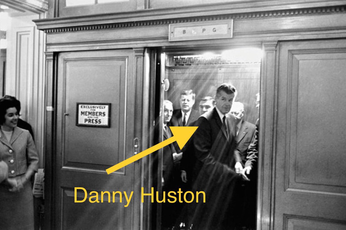 Politicon tweet media