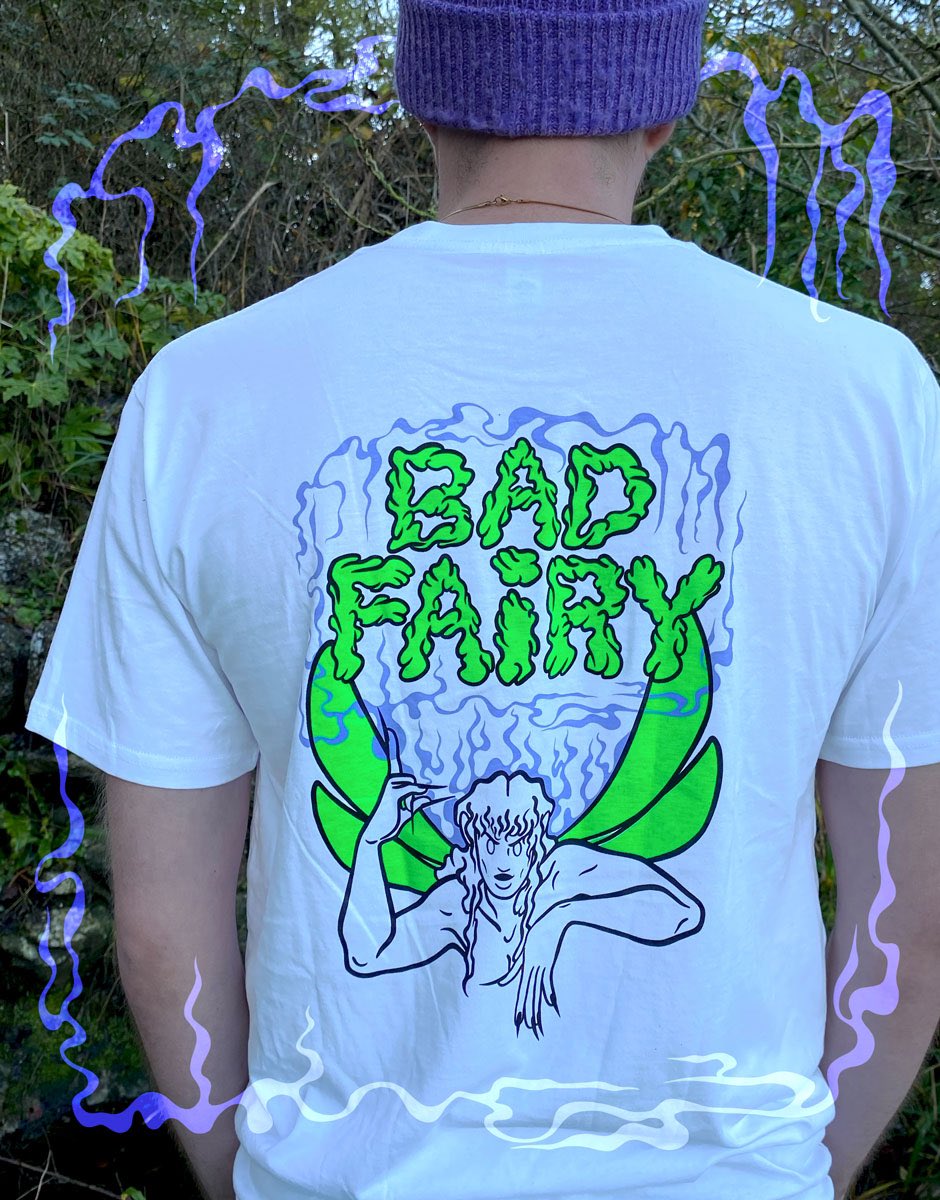 Found a little fairy in the woods up to no good…
My new t-shirt ‘BAD FAIRY’ will soon be available online…but if you want one before then, I’ll be at <a href="/diyartmarket/">DIY Art Market</a> on the 18th of Feb 💜
Screen-printed by <a href="/tidyprintuk/">Tidy Print</a> 

#illustration #Illustrator #tshirt #design #fashion
