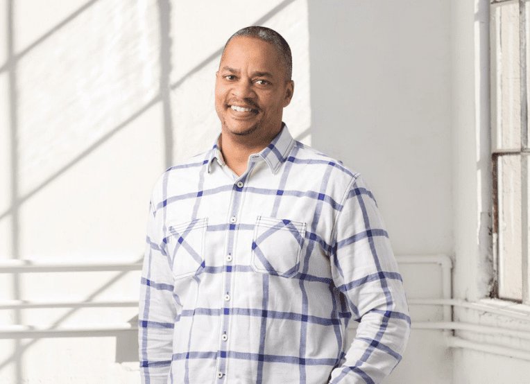 🖤 Today we celebrate one of our favorite co-investors and dear friend, <a href="/msmith492/">Mike Smith</a>. Mike is the co-founder of <a href="/footworkvc/">Footwork</a> and former COO of <a href="/stitchfix/">Stitch Fix</a>. And the most exciting part of this celebration is that Mike is finally on Twitter &amp; can see our love. 😉🤗#BlackHistoryMonth